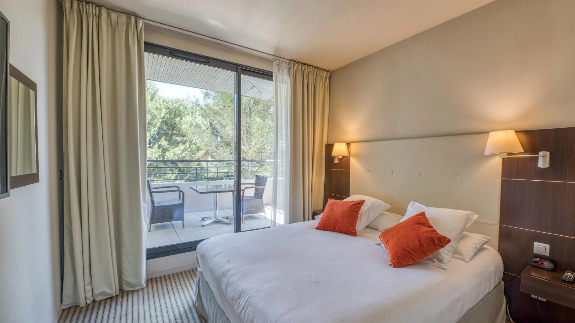 Mercure Aix-En-Provence La Duranne Gare Tgv